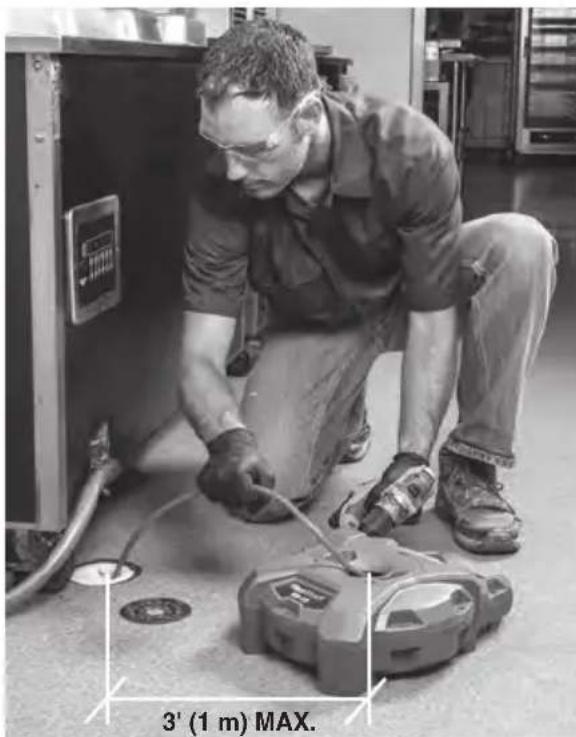 RIDGID FlexShaft K912 - NOTICE Do not allow the spinning chain knocker to hit the camera head/push rod. It can damage it. - 1