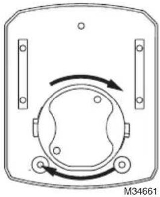 HONEYWELL UV2400XLAM1U - Couper l'alimentation principale avant l'installation. Les informations sur le modèle sont imprimées sur le couvercle du bloc moteur. - 9
