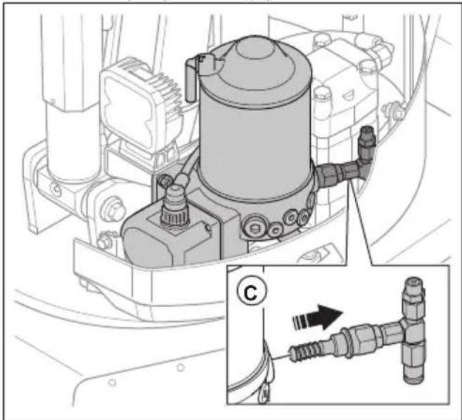 HUSQVARNA CEORA 546 EPOS - To bleed the breaker grease pump (DXR 95) - 3