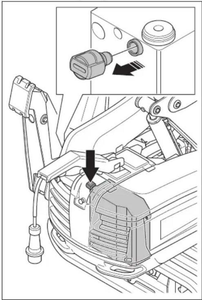 HUSQVARNA CEORA 546 EPOS - Vidange de l'huile hydraulique (DXR 275, DXR 305, DXR 315) - 3