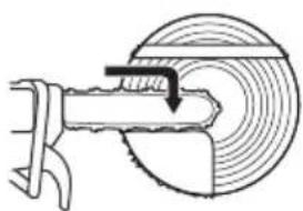 HUSQVARNA 550 XP Mark II TrioBrake - Anwendung der „Safe Corner“-Methode - 6