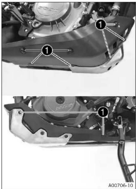 KTM 390 Adventure (2023) - Monter la protection moteur - 1