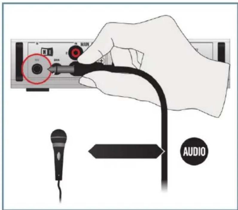 NATIVE INSTRUMENTS Traktor Audio 10 - Connecter un microphone dynamique pour l'enregistrement - 4