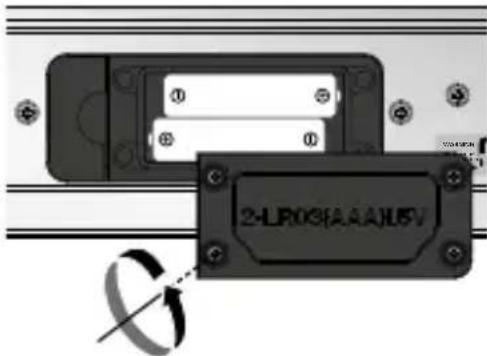 Laserliner DigiLevel Pro 100 - Isætning af batterier - 1