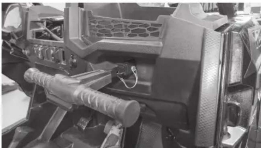 MTX Audio Thunder Sports MUD100.4 - DISASSEMBLY - RZR MODELS 2019+ - 8