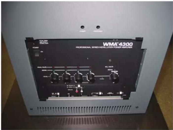 PEAVEY WMA 4300 - Adapter un WMA 75/150 à un châssis WMA4300 - 4