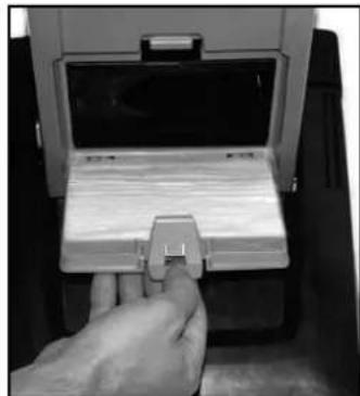 Clarke CarpetMaster 218 - CAMBIO DEL CEPILLO - 9