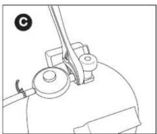 BARBECOOK Spring 3002 - Ühendage voolik ja gaasiballoon regulaatoriga. - 2