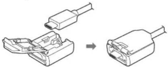 SONY DualSense Edge - Das USB-Kabel am Controller verriegeln - 1