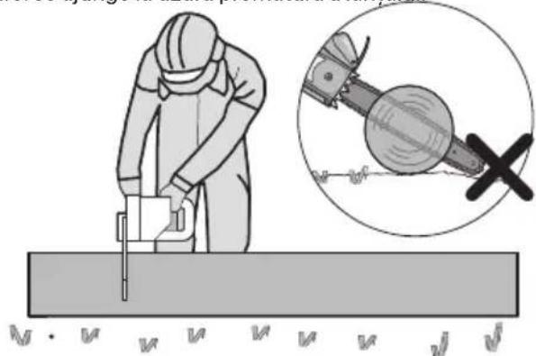 WORX WG385E.9 - Debitarea trunchiului de copac - 1