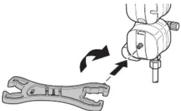 TRUMA DuoControl CS - Resetting the reset button - 2