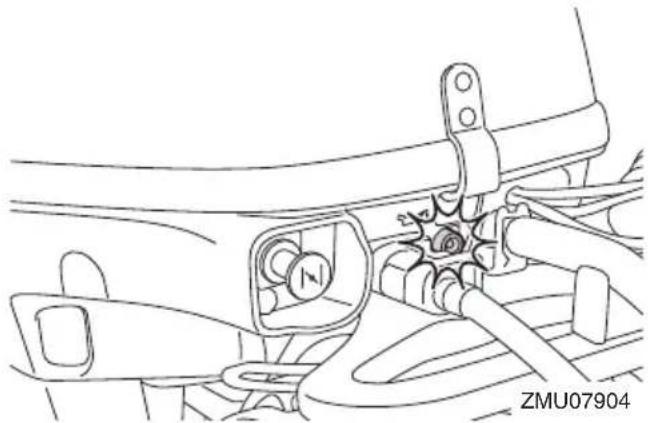 YAMAHA F6D (2023) - Alerte de faible pression d'huile - 1