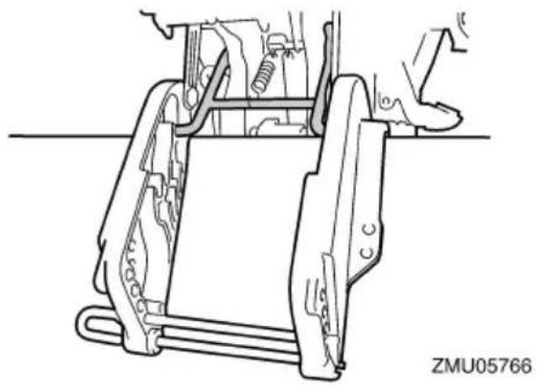 YAMAHA F6D (2023) - Procédure de relevage (modèles à re- levage manuel) - 4