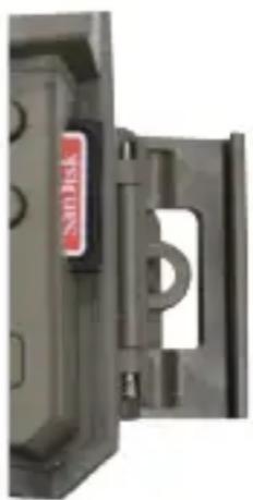 BUSHNELL Prime Trail 119932C - Insertar la tarjeta SD - 1