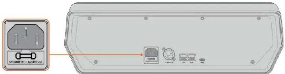 Blackmagic Design ATEM Mini Extreme - Alimentación del panel - 1