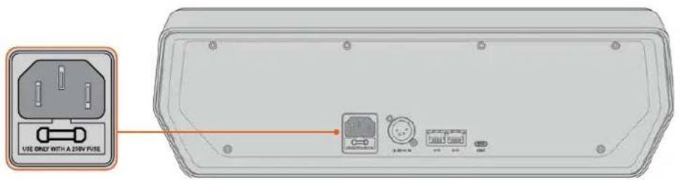 Blackmagic Design ATEM Mini Extreme - ATEM Camera Control Panelの使用 - 2