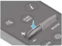 SAMSUNG HWQ800C - Introducerea bateriilor înainte de utilizarea telecomenzii (2 baterii AAA) - 17