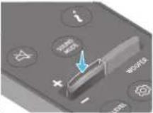SAMSUNG HWQ990C - Sette inn batterier før du bruker fjernkontrollen (AAA-batterier X 2) - 17