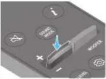 SAMSUNG HWQ990C - Introducerea bateriilor înainte de utilizarea telecomenzii (2 baterii AAA) - 16