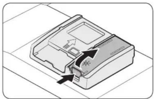 SAMSUNG DW60BG750B00ET - Riempimento del serbatoio del brillantante - 1