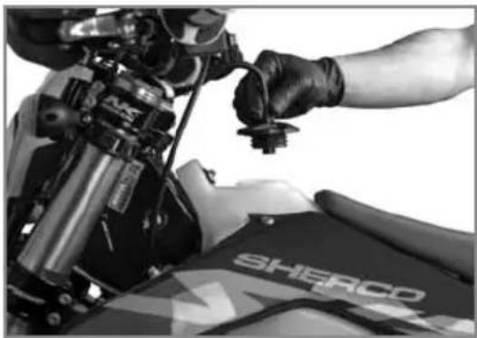 Sherco 450 SEF (2023) - Tapón del depósito - 1