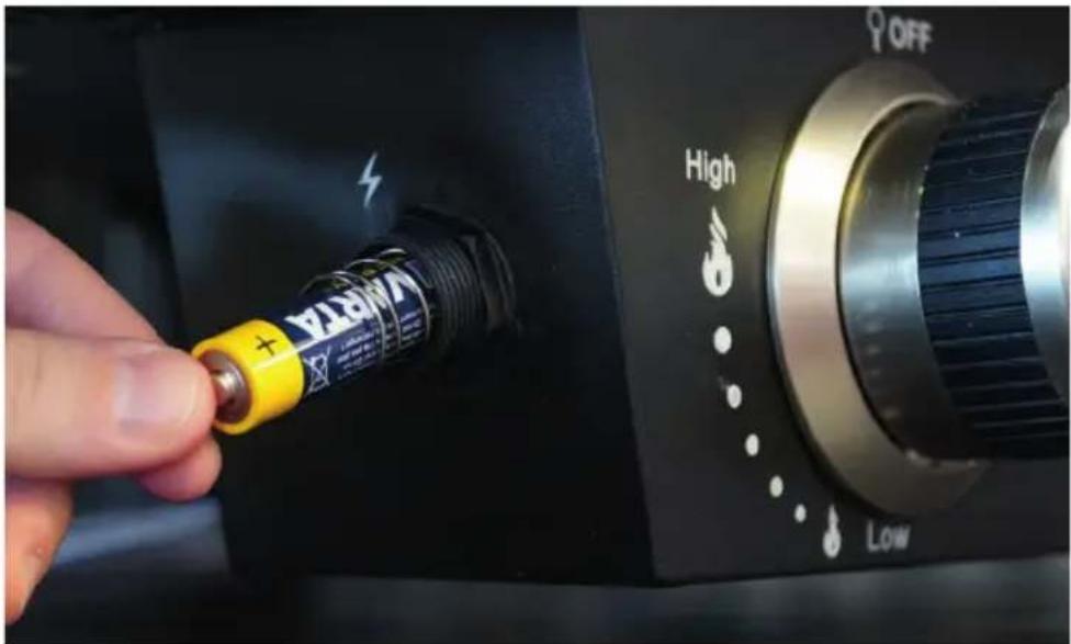 COZZE 90351 - ISETTING OG UTSKIFTING AV BATTERI - 1