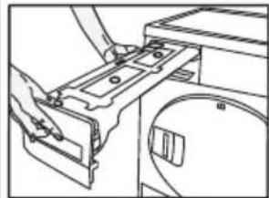 BEKO B5T68243W2 - Het waterreservoir leegmaken - 1