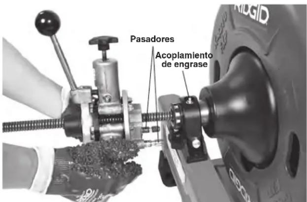 RIDGID K4310 FXP - Instalación de la unidad AUTOFEED® - 1