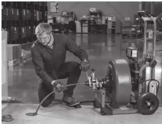 RIDGID K4310 FXP - Avancement du câble avec le système AUTOFEED - 1