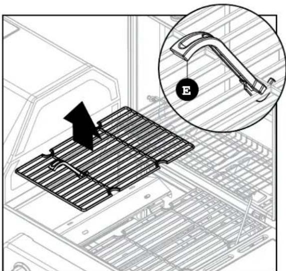Technical diagram showing a mechanical component with an arrow indicating direction, alongside a magnified view of a tool labeled 'E'.