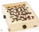 BRIO 34000 - Déplace la bille en èvitant les trous et les obstacles de la planche de jeu - 1