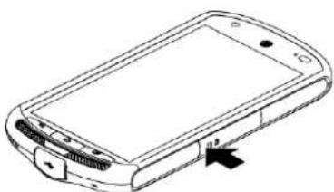 KYOCERA DuraForce E6560 - Insérer ou retirer une carte microSD - 3