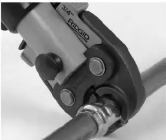 RIDGID RP 240 - Selladura de un acoplamiento con mordazas tradicionales de tipo tijera - 1