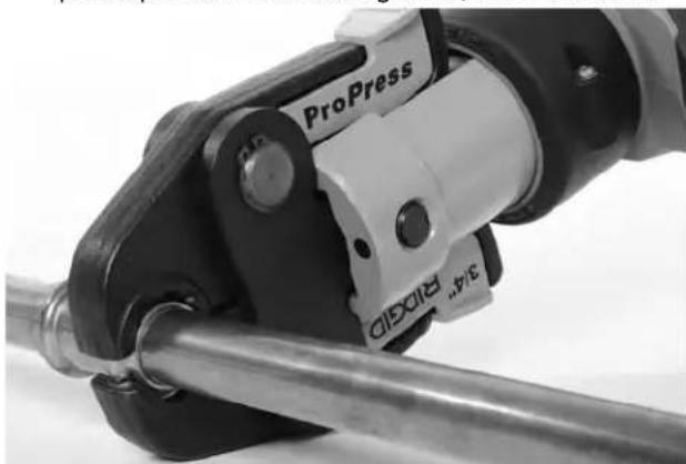 RIDGID RP 351 - Le sertissage à l'aide de machoires à cisaille typiques - 2