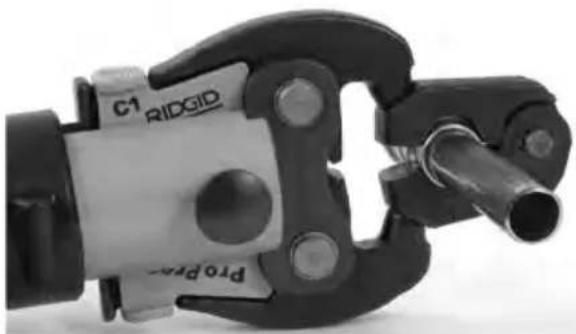 RIDGID RP 241 - Pressing A Fitting With Typical Actuator And Press Ring Set - 2
