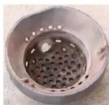 Anselmo Cola Asia - Cleaning the brazier - 2