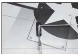 Hangar 9 P47D Thunderbolt 20cc - ☐ AILERON SERVO INSTALLATION 28. - 10
