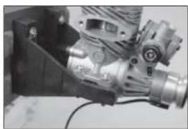 Hangar 9 P47D Thunderbolt 20cc - INSTALLATION VON STABILISATOR UND EITENRUDER - 49