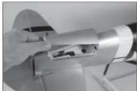 Hangar 9 P47D Thunderbolt 20cc - □ INSTALLAZIONE DEL RUOTINO DI CODA - 2