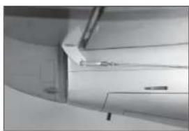 Hangar 9 P47D Thunderbolt 20cc - INSTALLATION VON STABILISATOR UND EITENRUDER - 20