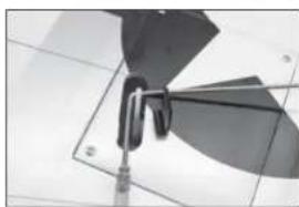 Hangar 9 P47D Thunderbolt 20cc - □ MONTAGE DES QUERRUDERS - 16