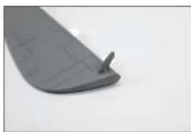 Hangar 9 P47D Thunderbolt 20cc - INSTALLATION VON STABILISATOR UND EITENRUDER - 16