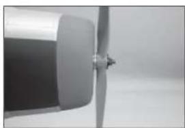 Hangar 9 P47D Thunderbolt 20cc - INSTALLATION VON STABILISATOR UND EITENRUDER - 73