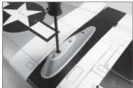 Hangar 9 P47D Thunderbolt 20cc - ☐ INSTALLAZIONE DEGLI ACCESSORI IN SCALA - 3