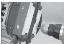 Hangar 9 P47D Thunderbolt 20cc - INSTALLATION VON STABILISATOR UND EITENRUDER - 21