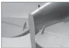 Hangar 9 P47D Thunderbolt 20cc - INSTALLATION VON STABILISATOR UND EITENRUDER - 14
