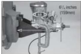Hangar 9 P47D Thunderbolt 20cc - MONTAGE DES GASMOTORS - 2