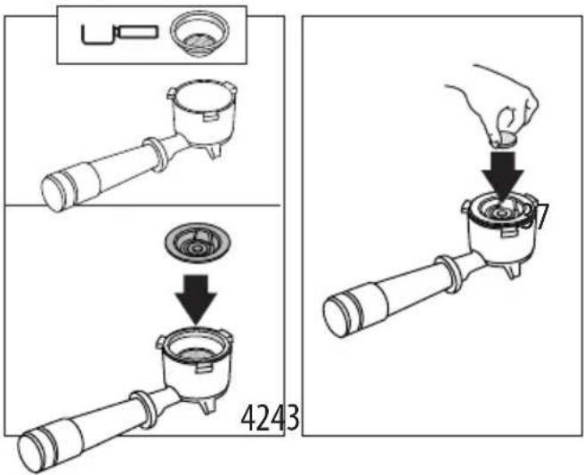 DELONGHI La Specialista Maestro EC9865M - Curățarea dozatorului de cafea - 1