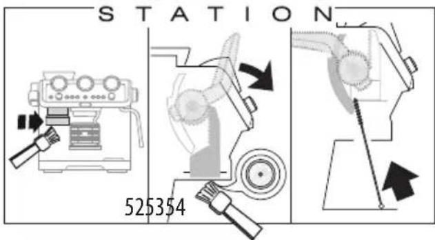 DELONGHI La Specialista Maestro EC9865M - Очистка Smart tamping station - 1