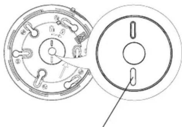 HAGER TG551A - Fixing the detector on a surface - 4